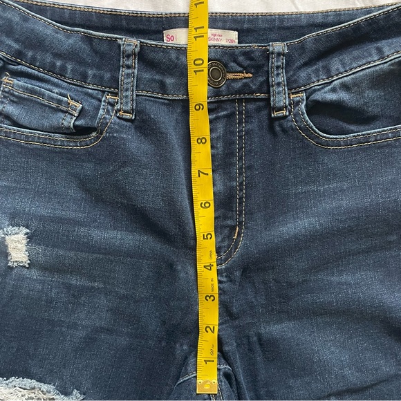 SO Ripped High Rise Skinny Jeans - Picture 3 of 10